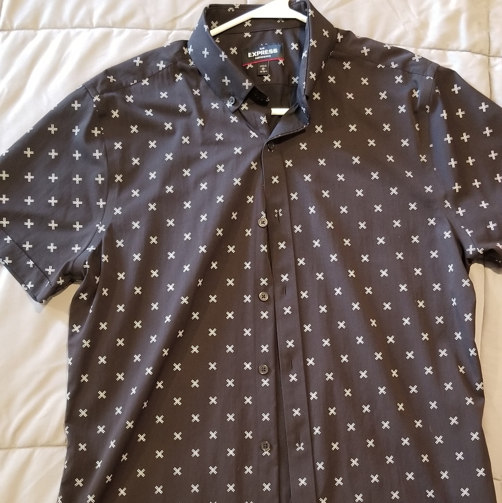 Express short sleeve button down